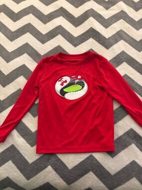 Boys Under Armour Long Sleeve Shirt - Size 4